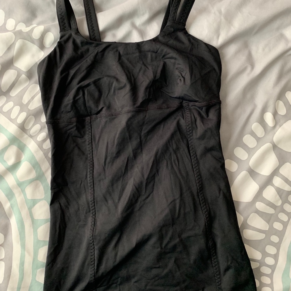 Women’s lululemon tank